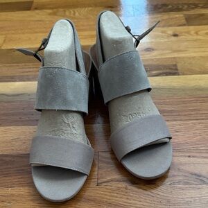 Toms Women's Heels in Gray and Tan